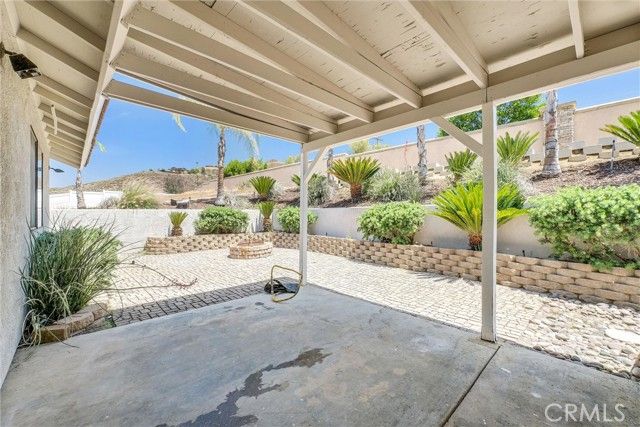 30998 Emperor, Canyon Lake, CA 92587