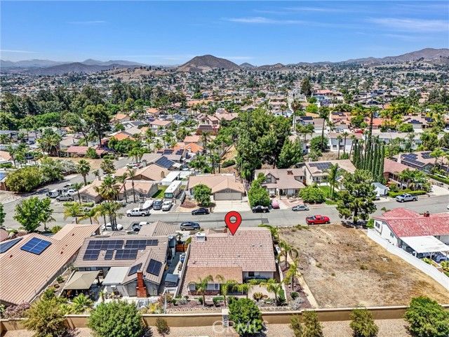 30998 Emperor, Canyon Lake, CA 92587