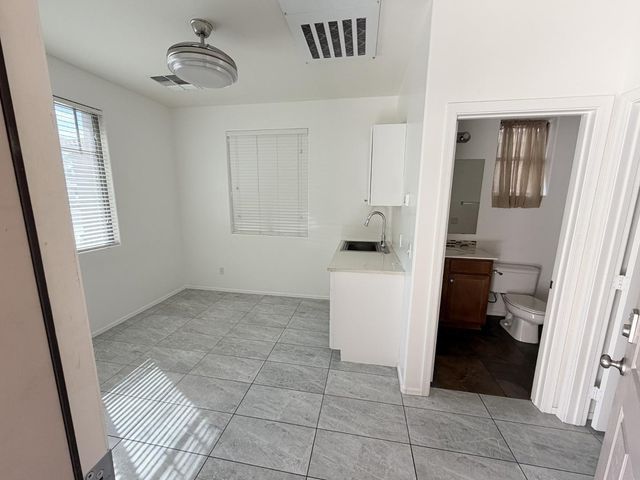 7706 S 24th Drive, Phoenix, AZ 85041