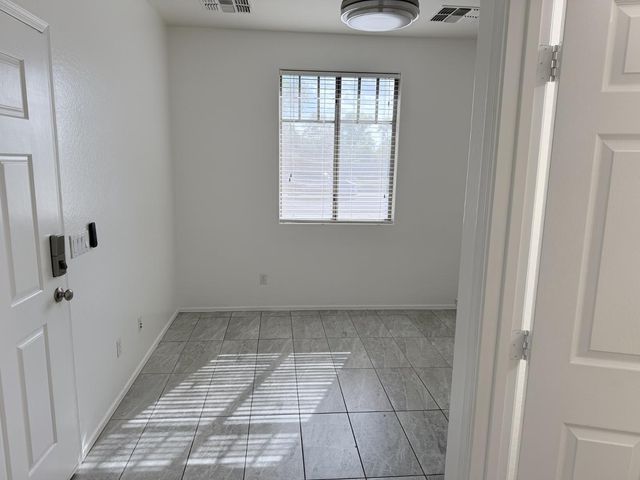 7706 S 24th Drive, Phoenix, AZ 85041