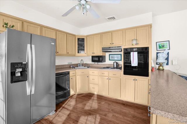 182 Connetquot Drive, Oakdale, NY 11769