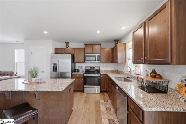 2321 Caffry Lane, Boiling Springs, SC 29316