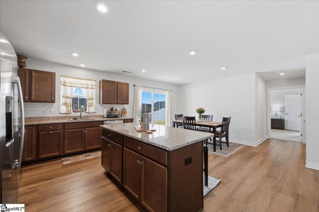 2321 Caffry Lane, Boiling Springs, SC 29316