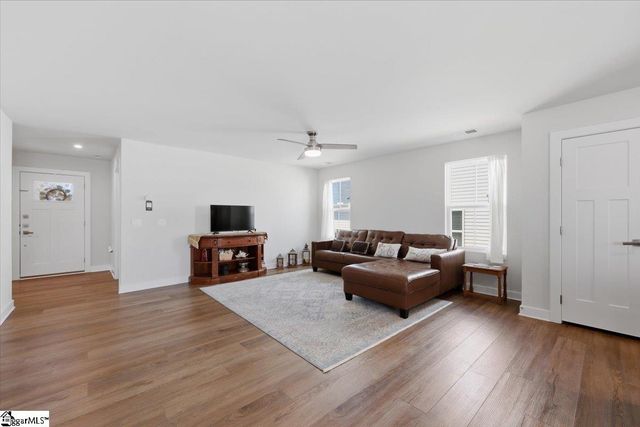 2321 Caffry Lane, Boiling Springs, SC 29316