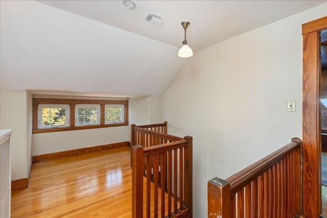 14 Stratford Rd, Melrose, MA 02176