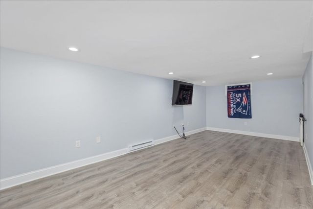 14 Stratford Rd, Melrose, MA 02176