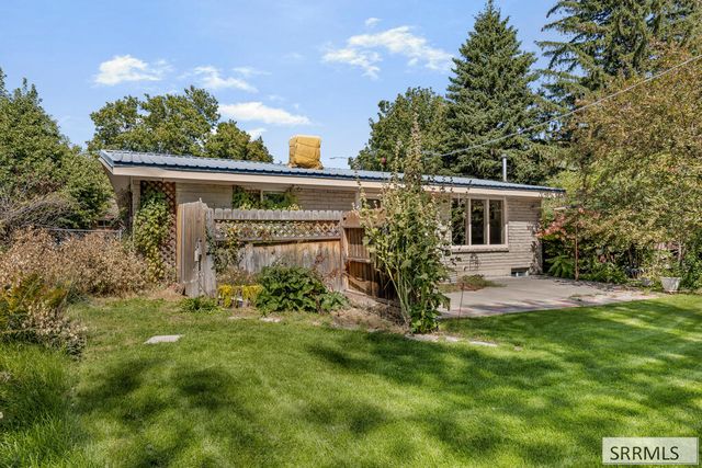 1549 Westland Avenue, Idaho Falls, ID 83402