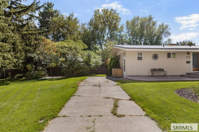 1549 Westland Avenue, Idaho Falls, ID 83402