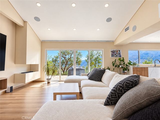 29254 Deep Shadow Drive, Agoura Hills, CA 91301