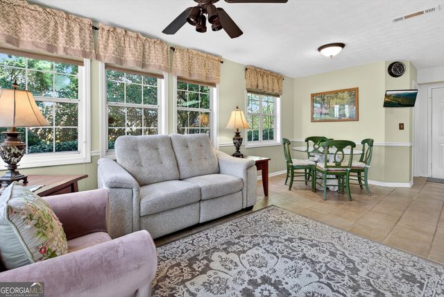 205 Palette Lane, Peachtree City, GA 30269