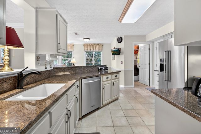 205 Palette Lane, Peachtree City, GA 30269