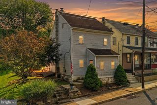 148 MONROE ST, Bethlehem, PA 18017