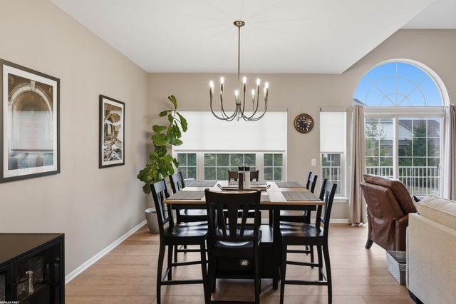 2747 Castlemartin Court, Oakland, MI 48306