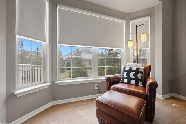 2747 Castlemartin Court, Oakland, MI 48306