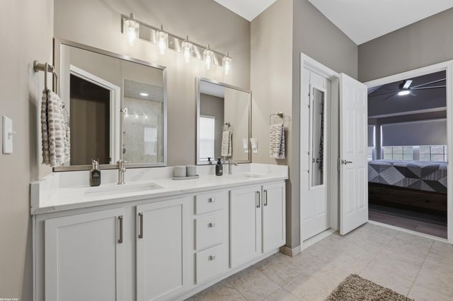 2747 Castlemartin Court, Oakland, MI 48306