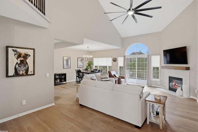 2747 Castlemartin Court, Oakland, MI 48306