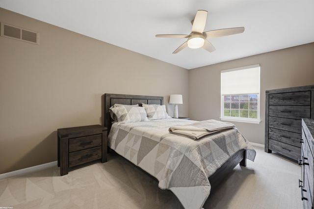 2747 Castlemartin Court, Oakland, MI 48306