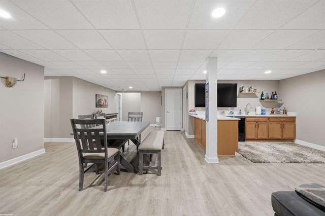 2747 Castlemartin Court, Oakland, MI 48306