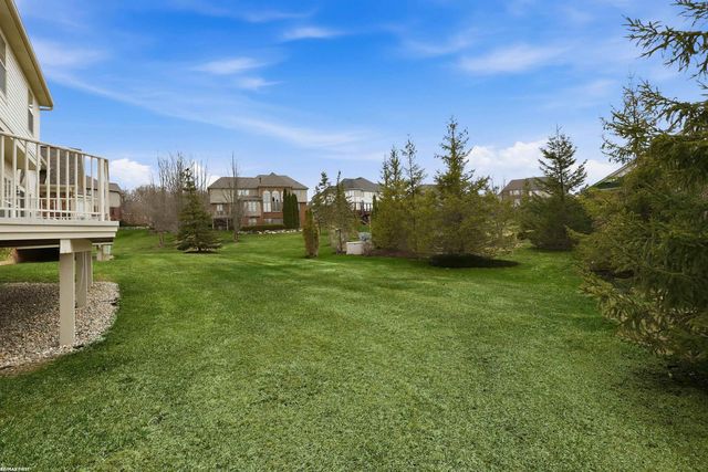 2747 Castlemartin Court, Oakland, MI 48306