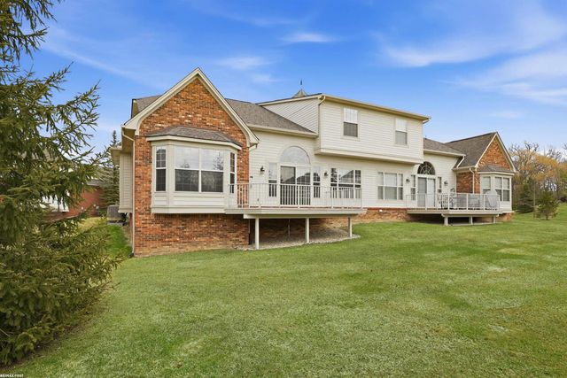 2747 Castlemartin Court, Oakland, MI 48306