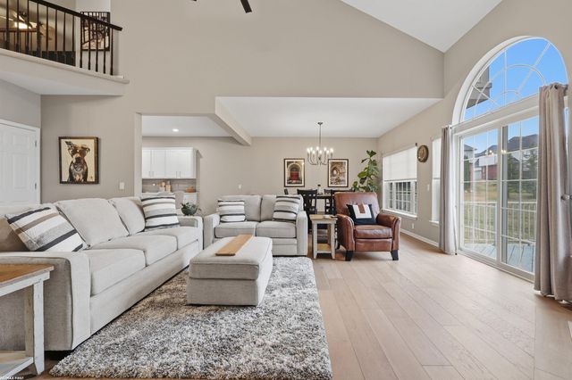 2747 Castlemartin Court, Oakland, MI 48306