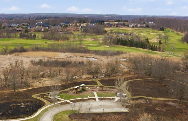 2747 Castlemartin Court, Oakland, MI 48306