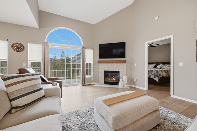 2747 Castlemartin Court, Oakland, MI 48306