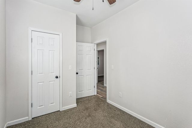 517 W Shirk St, Wichita, KS 67213