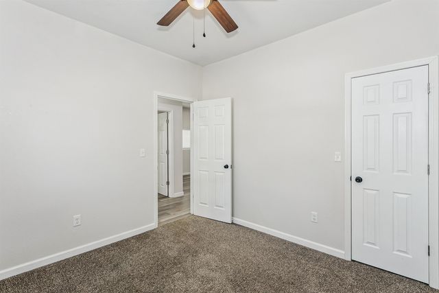 517 W Shirk St, Wichita, KS 67213