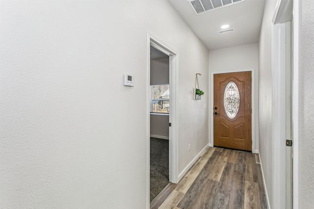 517 W Shirk St, Wichita, KS 67213