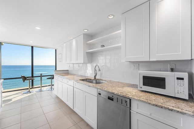 250 S Ocean Boulevard 4f, Boca Raton, FL 33432