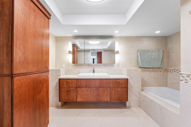 250 S Ocean Boulevard 4f, Boca Raton, FL 33432