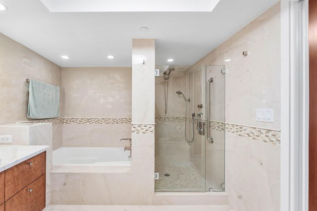 250 S Ocean Boulevard 4f, Boca Raton, FL 33432