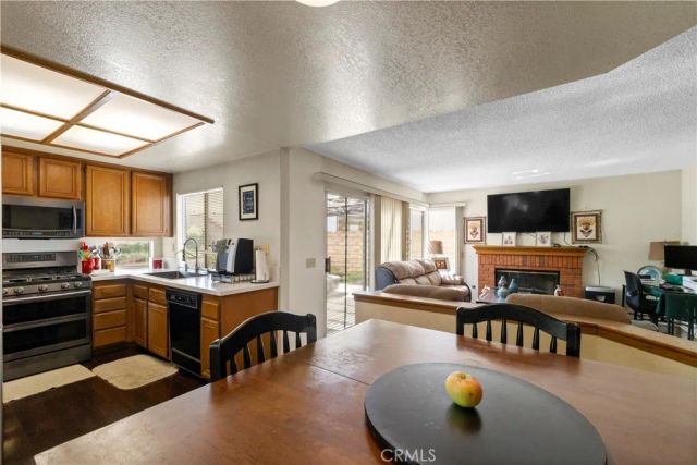 11425 American River Rd, Corona, CA 92878