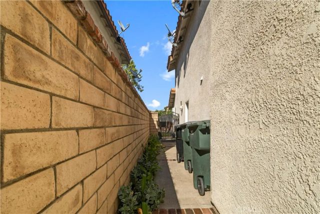 11425 American River Rd, Corona, CA 92878