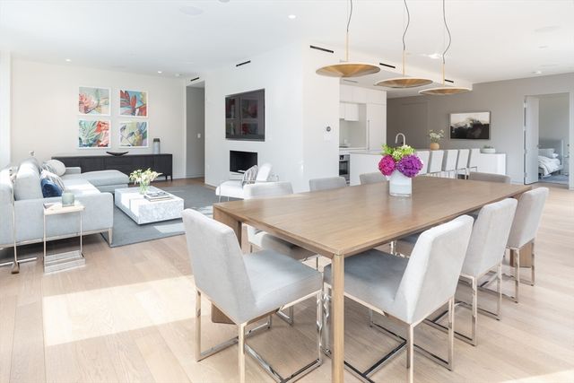 10 Farnsworth 3A, Boston, MA 02210