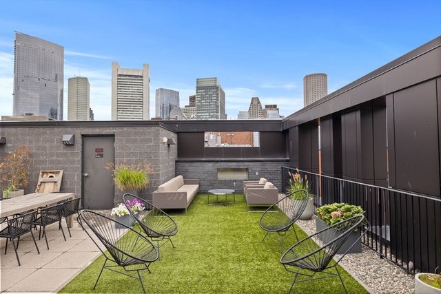 10 Farnsworth 3A, Boston, MA 02210