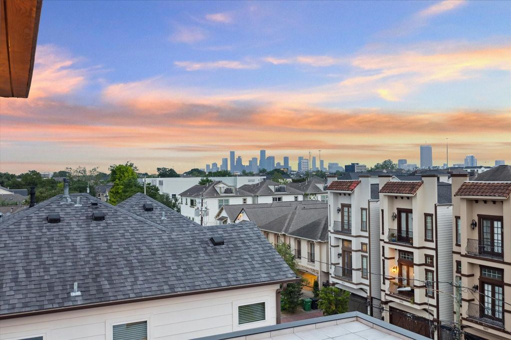 5522 Kiam Street A, Houston, TX 77007