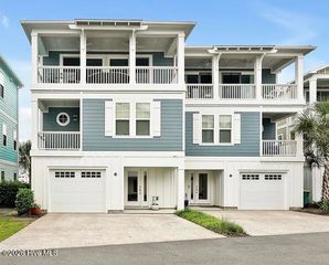 309 Red Lewis Drive 12, Kure Beach, NC 28449