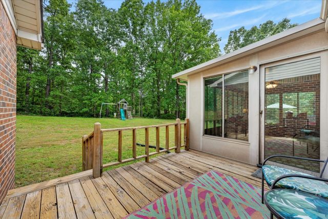 1649 N Main St, Tennessee Ridge, TN 37178