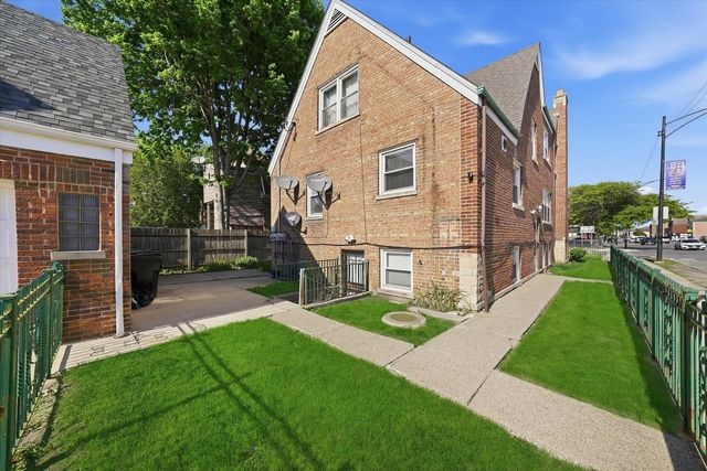 7058 S Fairfield Avenue 2, Chicago, IL 60629