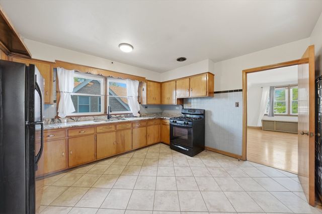 7058 S Fairfield Avenue 2, Chicago, IL 60629