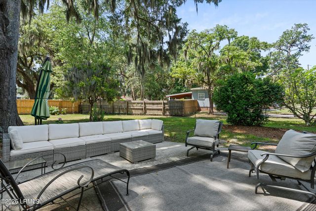 2420 Pine Court, Beaufort, SC 29902