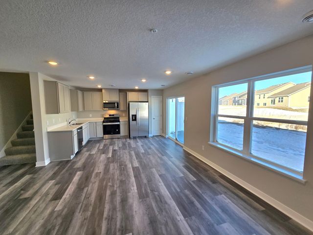 13676 Kaylemore Trail, Rosemount, MN 55068