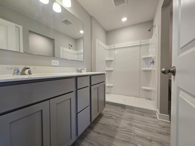 13676 Kaylemore Trail, Rosemount, MN 55068