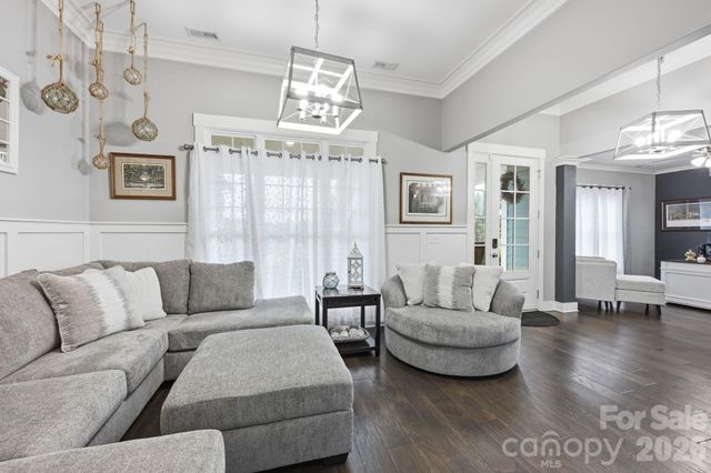 6957 Pin Oaks Drive, Denver, NC 28037