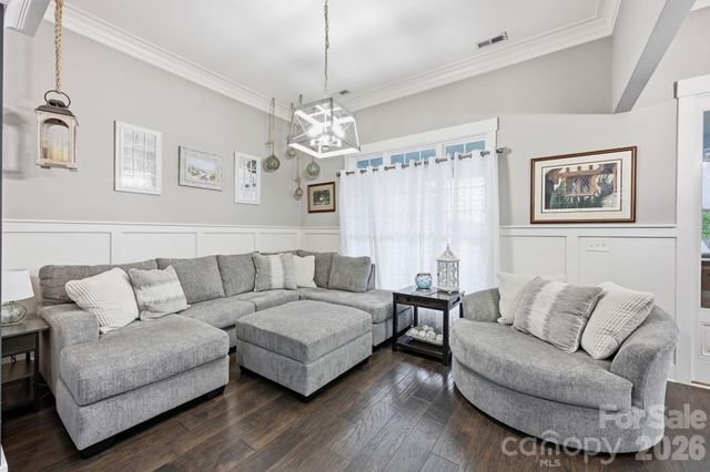 6957 Pin Oaks Drive, Denver, NC 28037