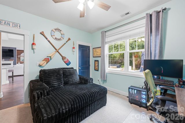 6957 Pin Oaks Drive, Denver, NC 28037