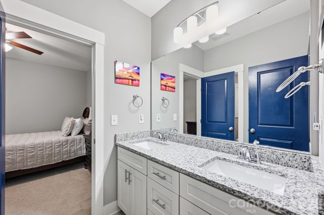 6957 Pin Oaks Drive, Denver, NC 28037