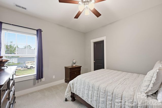 6957 Pin Oaks Drive, Denver, NC 28037